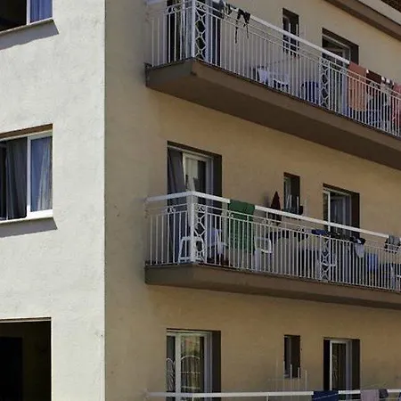 Oyo Goya Hotell Lloret de Mar