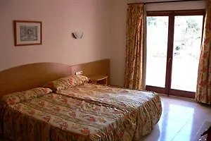 Oyo Goya Hotel 3*