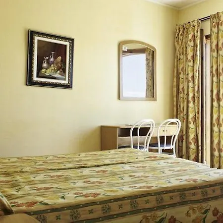 Oyo Goya Hotel 2*
